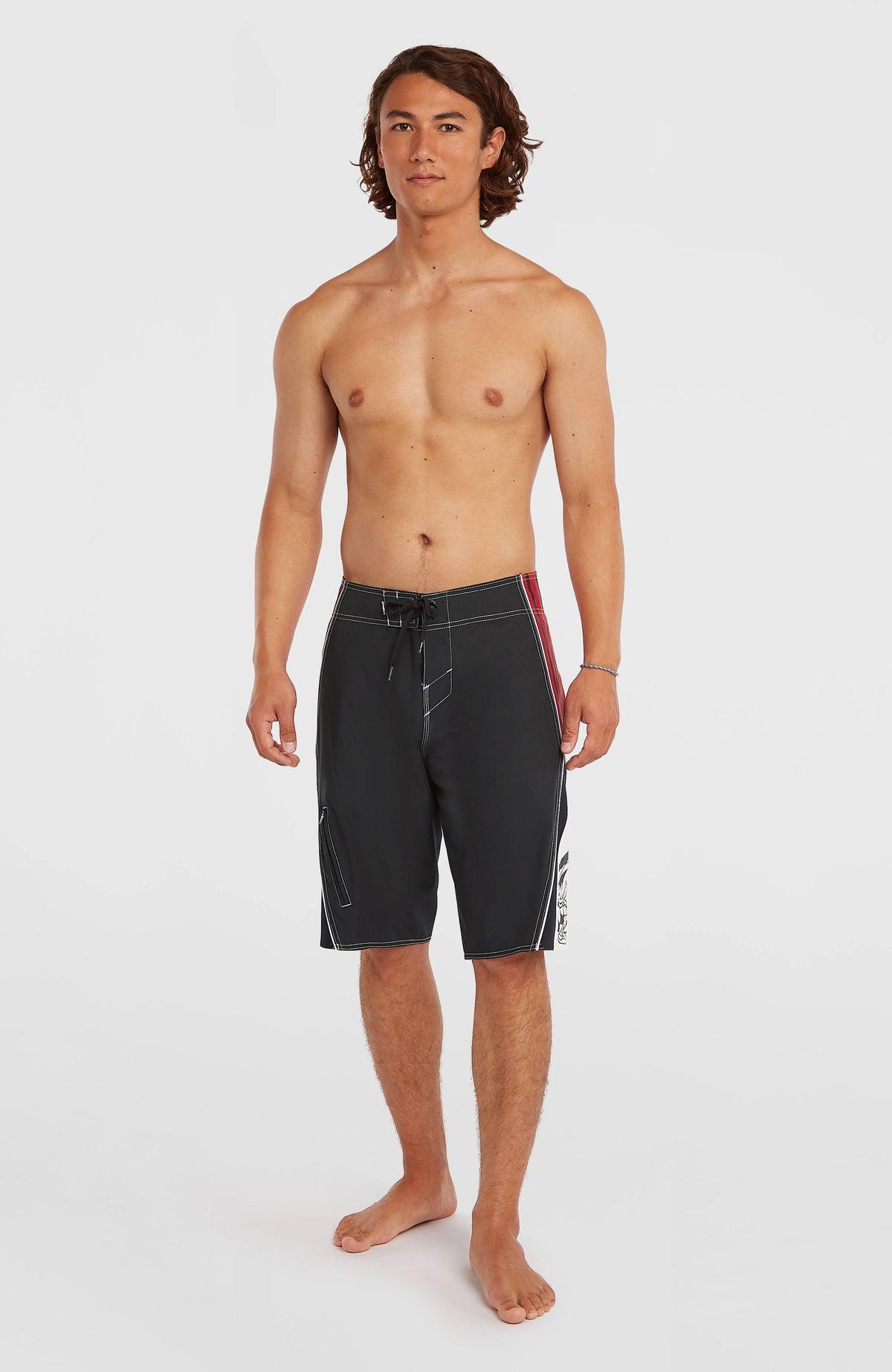 Superfreak Re-Issue Boardshorts für Herren, schwarz, Vorderansicht am Model in ganzer Länge