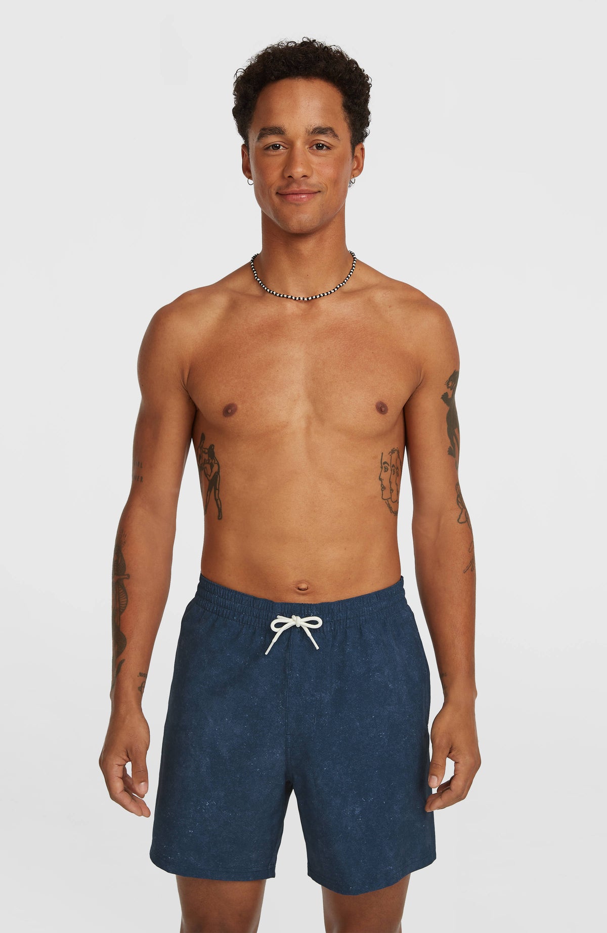 O'Riginals Cali Ocean 16'' Badehose für Herren, blau, Vorderansicht am Model