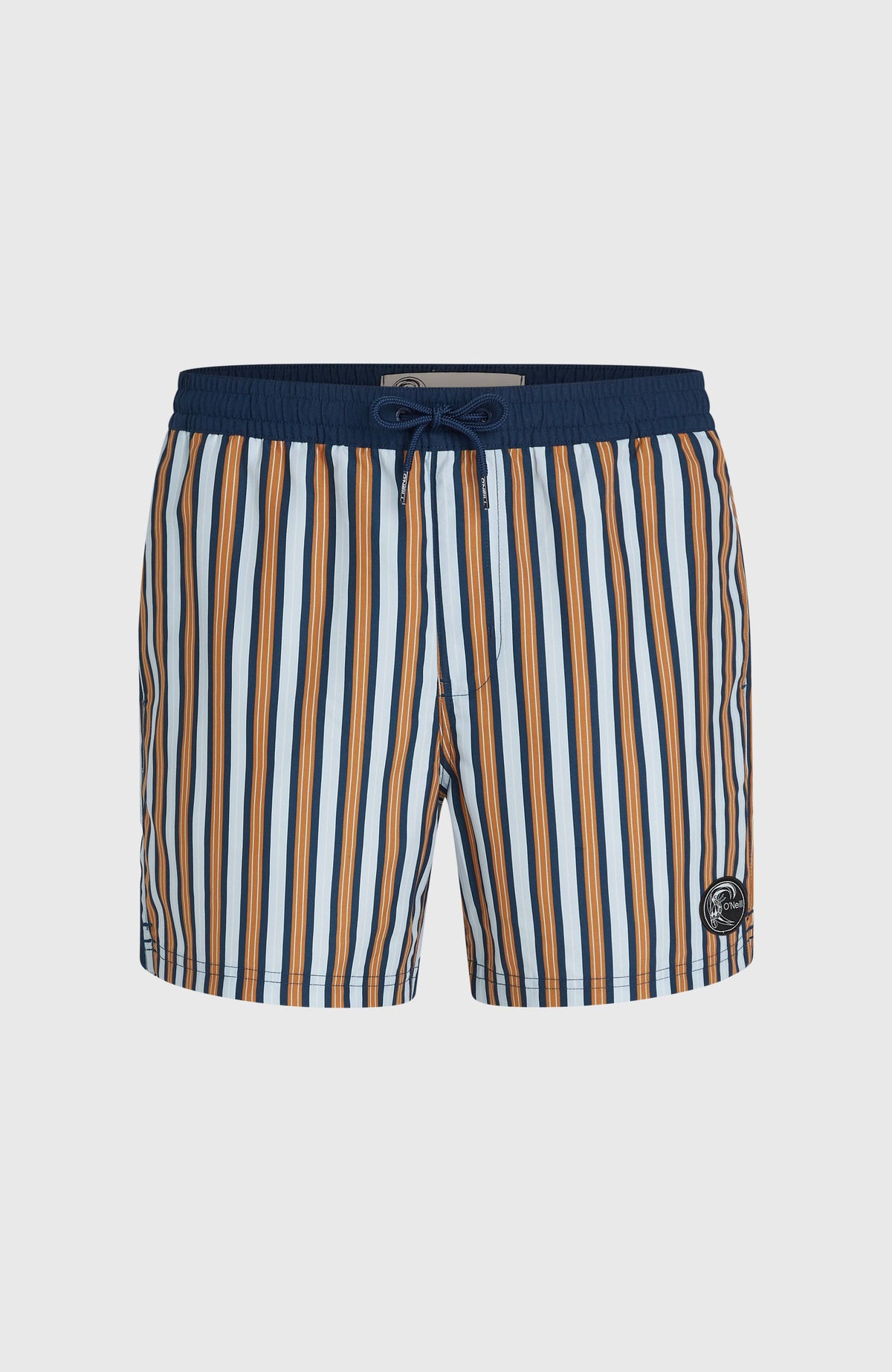 O'Riginals Stripe 15'' Badehose, blau mit Streifenmuster in Orange und Weiß, freigestellt von vorne mit Kordelzug