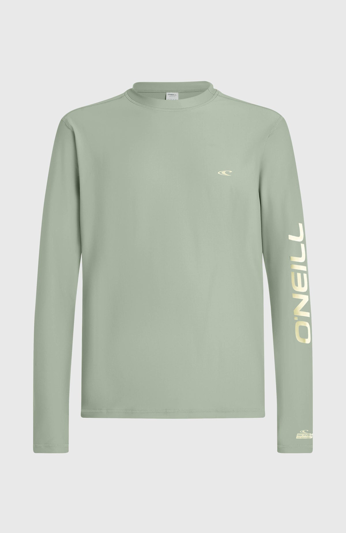 Grünes Longsleeve-UV-Shirt für Herren, flach liegend von vorne mit kontrastierendem Logo-Schriftzug am Ärmel