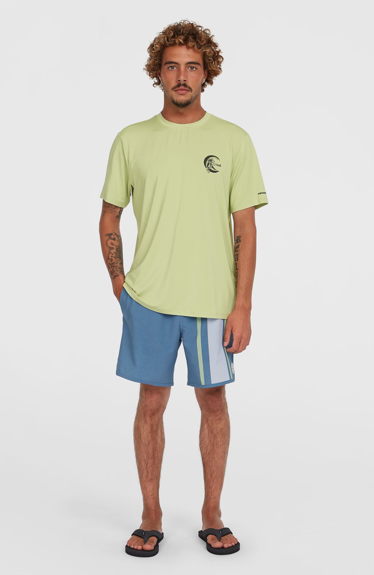 O'Riginals Hybrid T-Shirt für Herren, grün, Vorderansicht in Ganzkörperaufnahme am Model