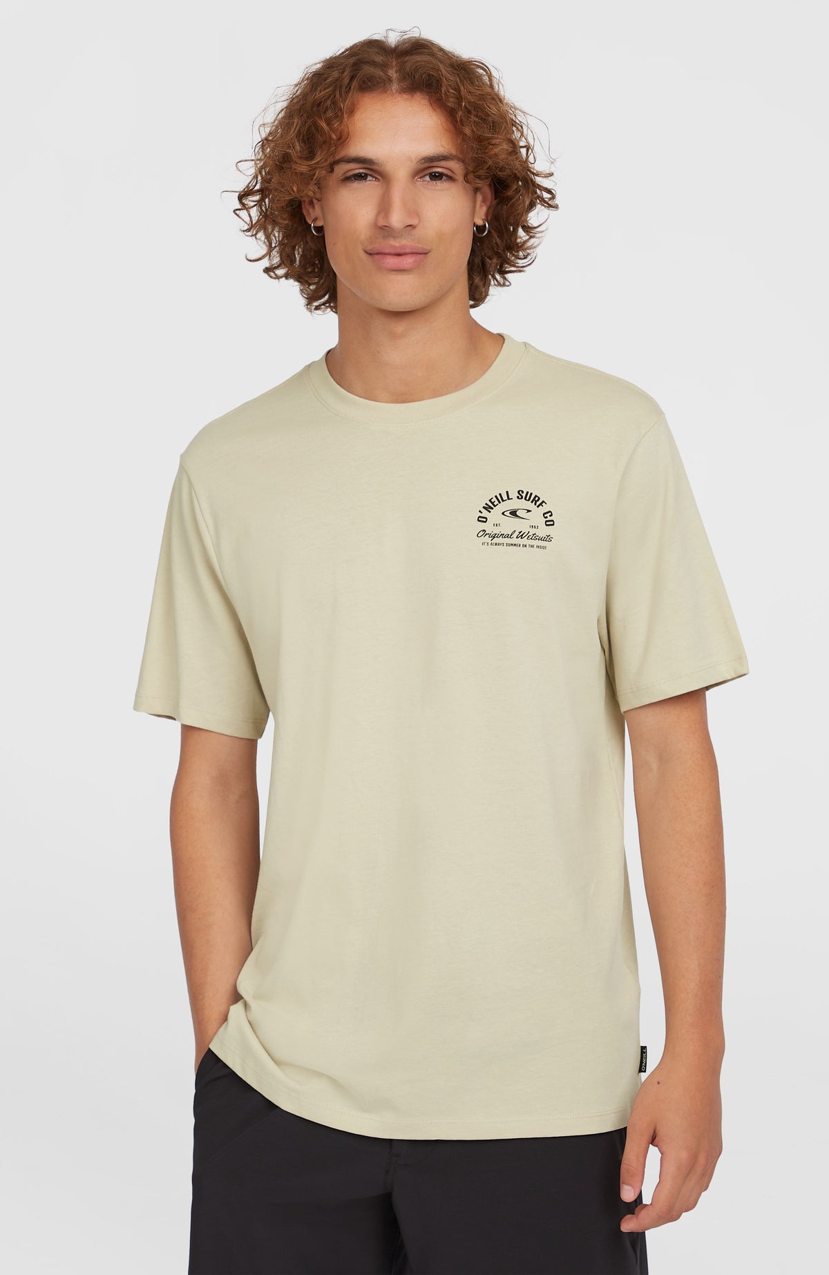 O'Neill Surf Co T-Shirt für Herren, grün mit Logo-Print in Schwarz, Vorderansicht am Model