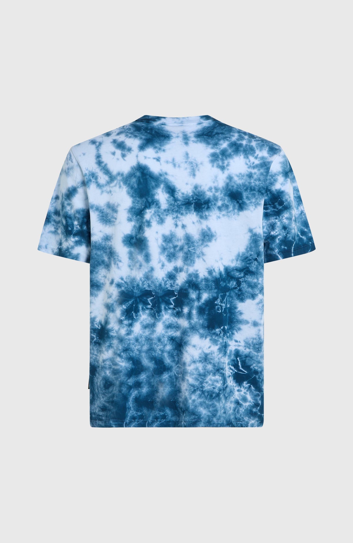 Tie Dye Graphic T-Shirt für Herren, blau mit Batikmuster in Weiß, freigestellt von hinten