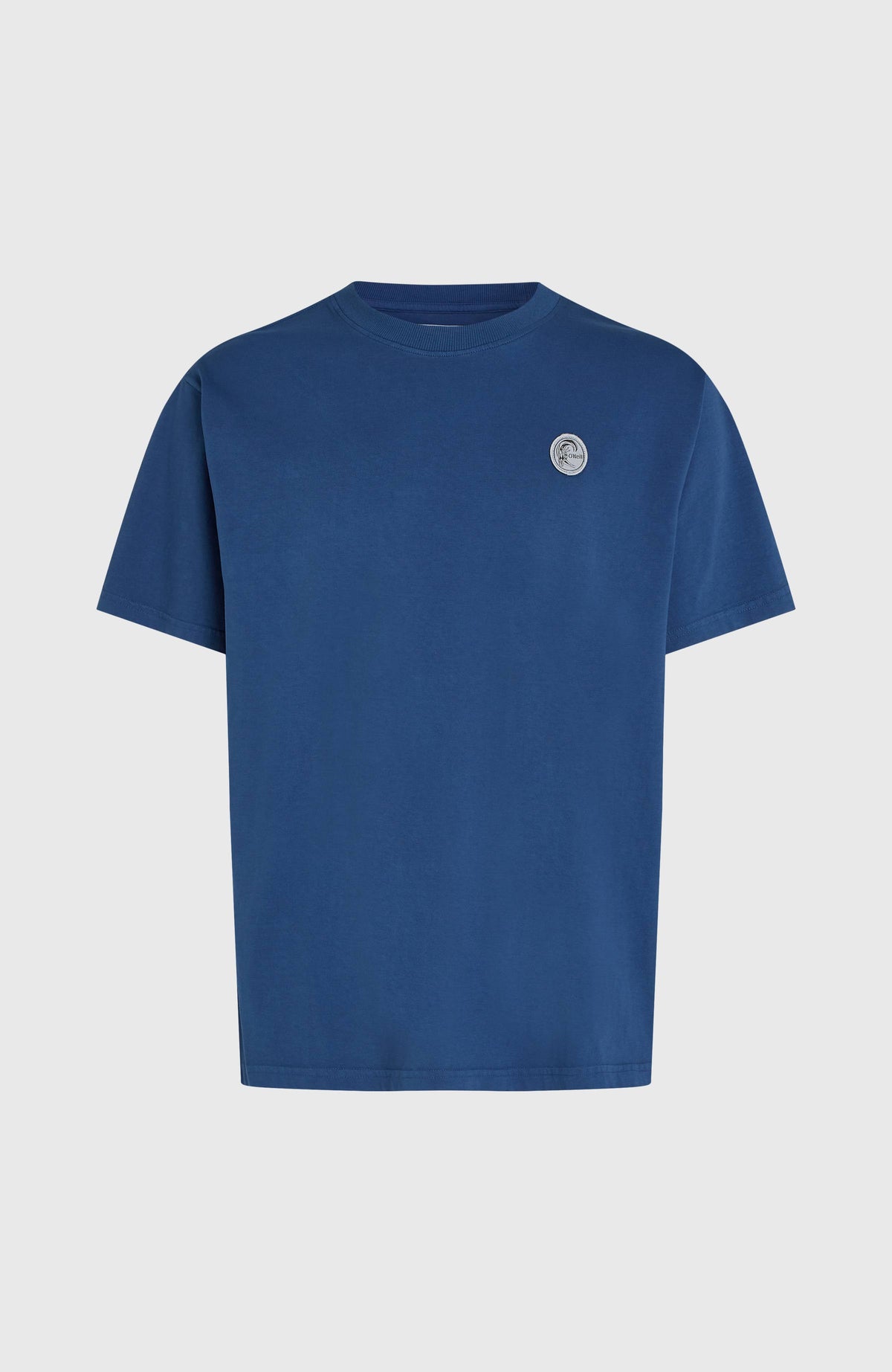 O'Riginals Vintage Graphic T-Shirt für Herren in Blau, freigestellt von vorne mit kleinem rundem Logo-Badge