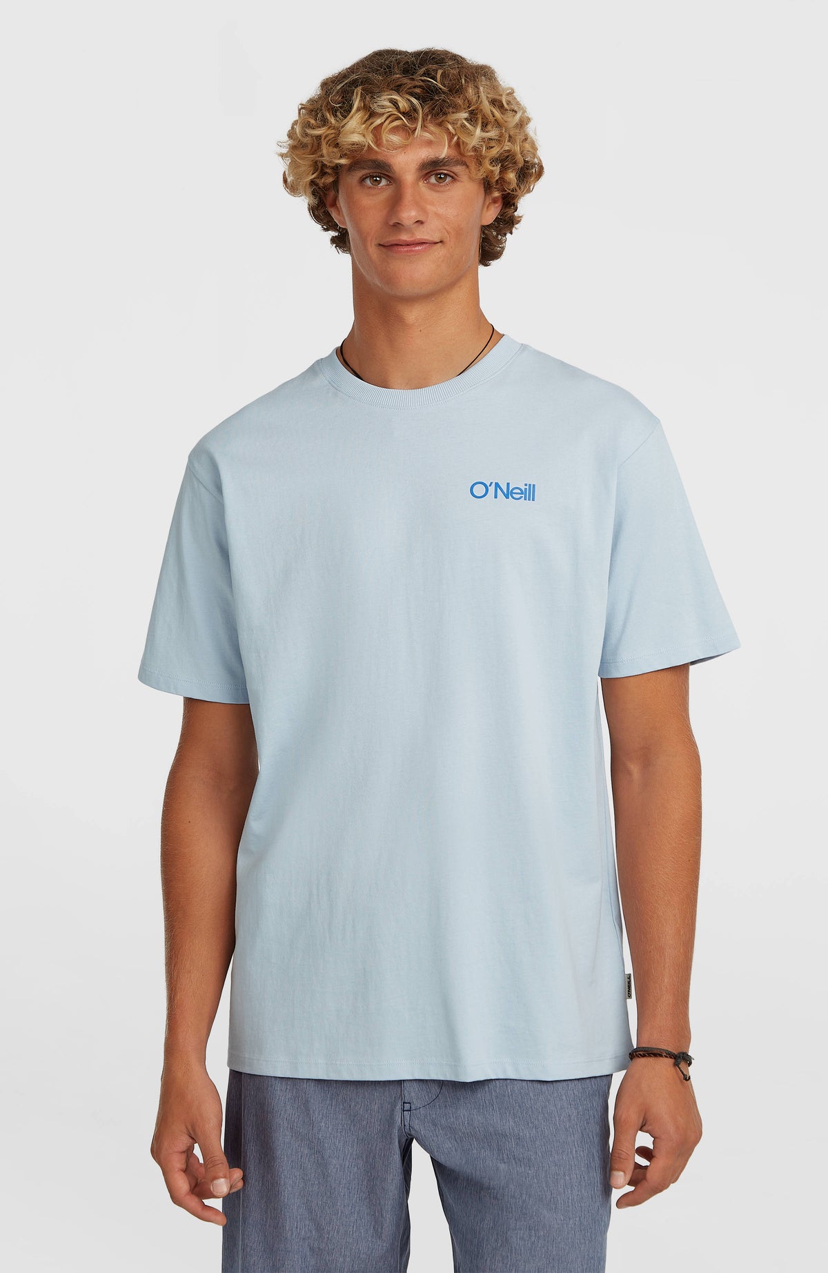 O'Neill Polygiene Cotton Graphic T-Shirt für Herren, blau, Vorderansicht am Model mit kleinem Logo-Print