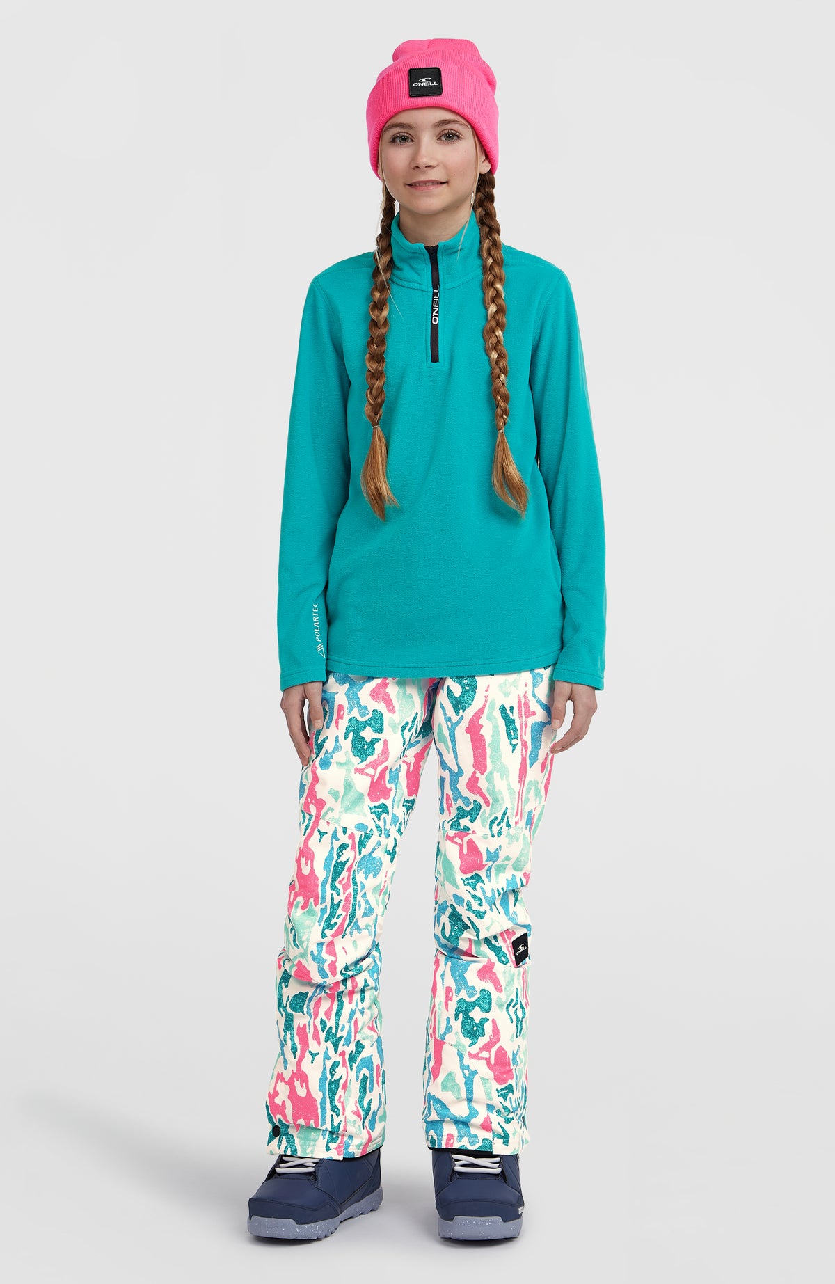 FWC'Cruz Jack's Fleecepullover für Mädchen, blau, Ganzkörperansicht am Model von vorne