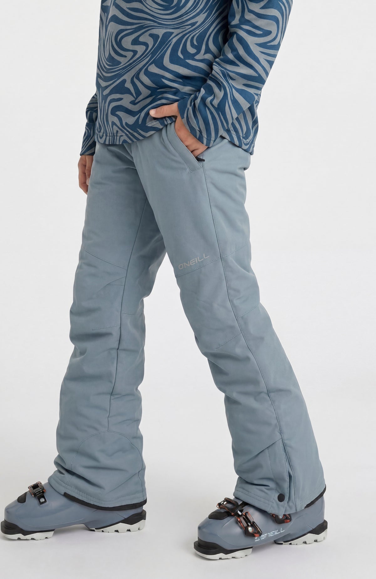FWC'Cruz Skihose für Mädchen, blau, Seitenansicht am Model mit Seitentasche