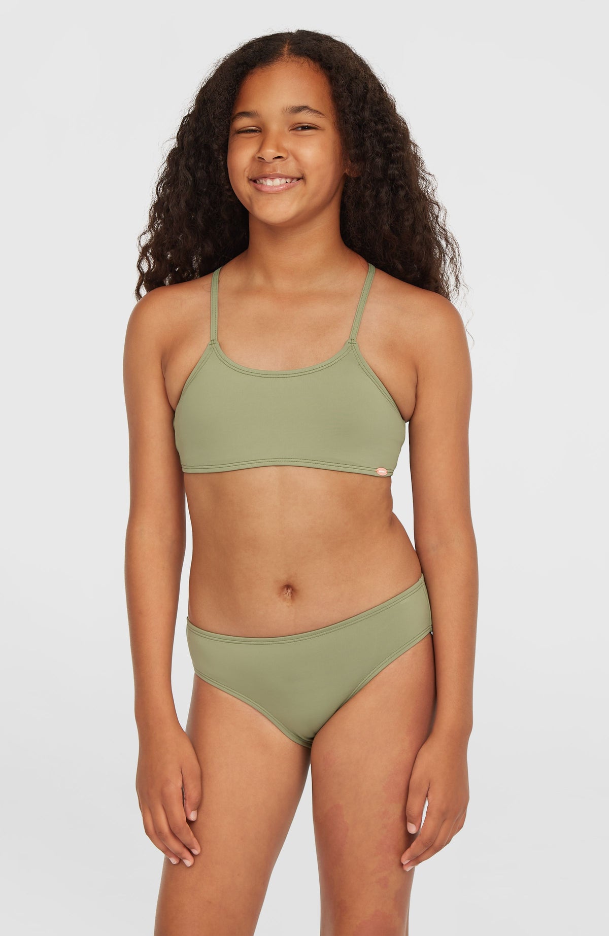 O'Neill Essentials Bralette-Bikini-Set für Mädchen, grün, Vorderansicht am Model