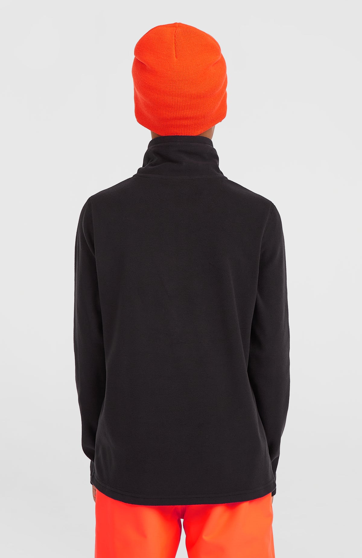 Schwarzer FWC'Cruz Jack's Fleecepullover für Jungen, Rückansicht am Model mit Stehkragen