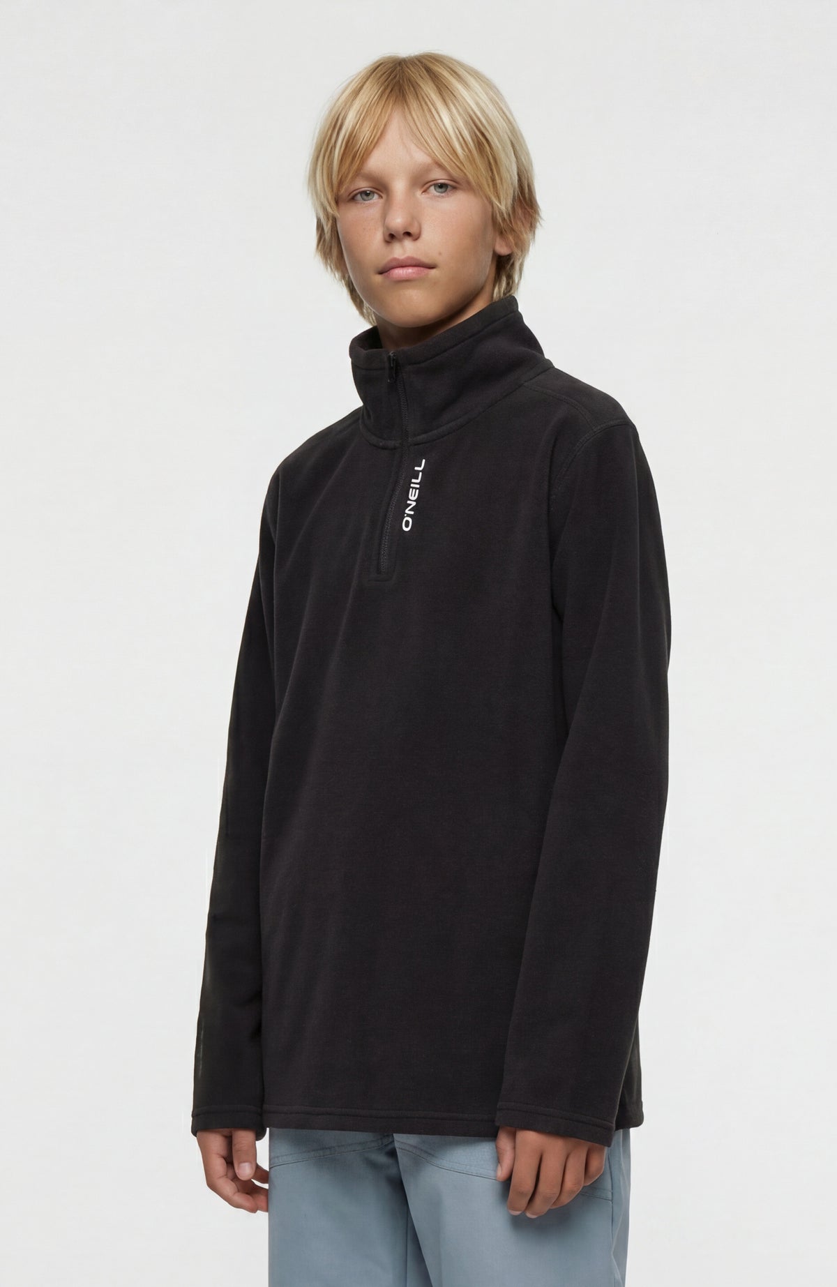O'Neill FWC'Cruz Jack's Polartec® Fleecepullover mit Halbreißverschluss für Jungen, schwarz, Vorderansicht am Model