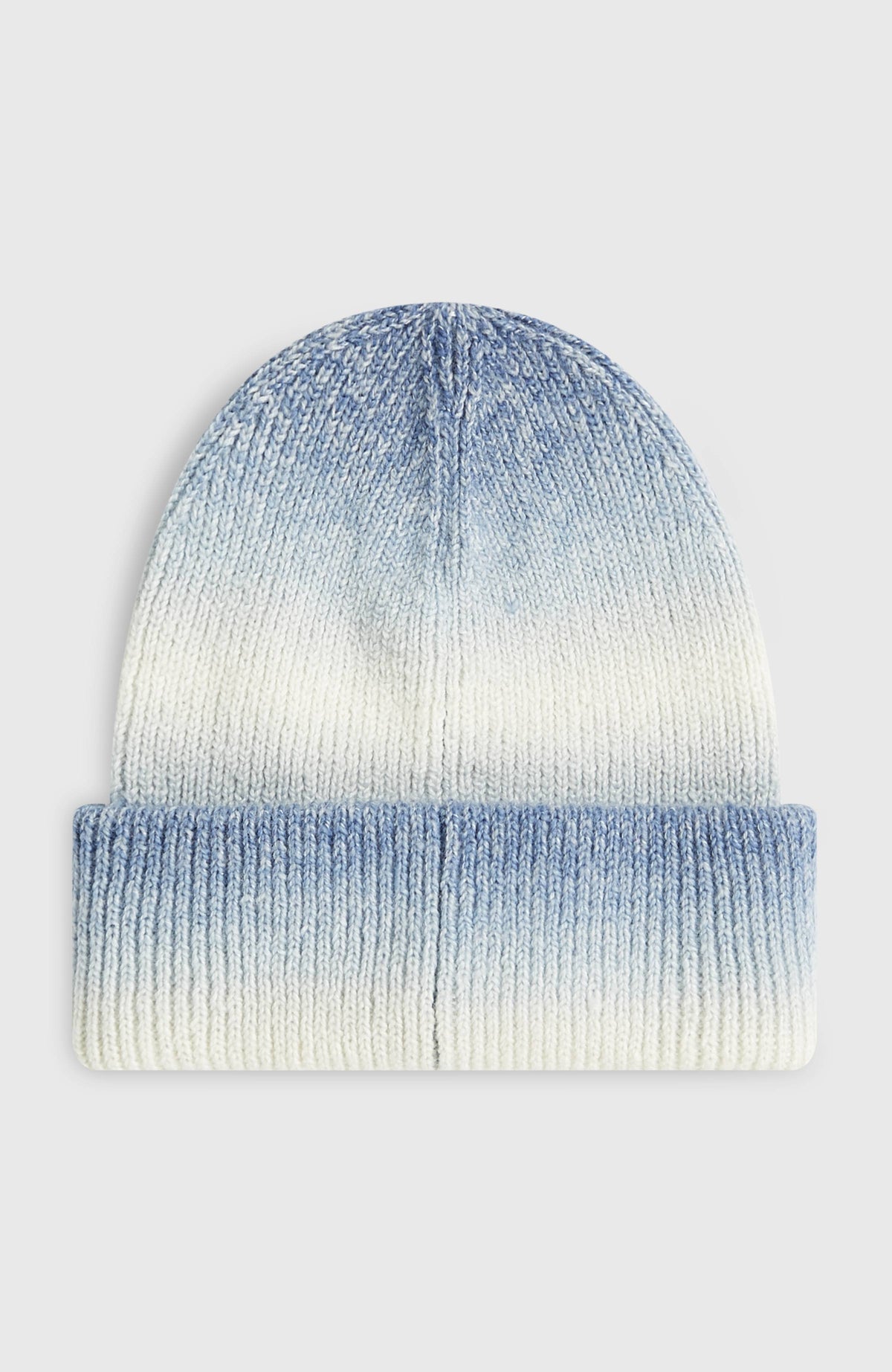 Gradient Beanie für Jungen, blau mit Farbverlauf in Weiß, freigestellt, Rückansicht mit Mittelnaht