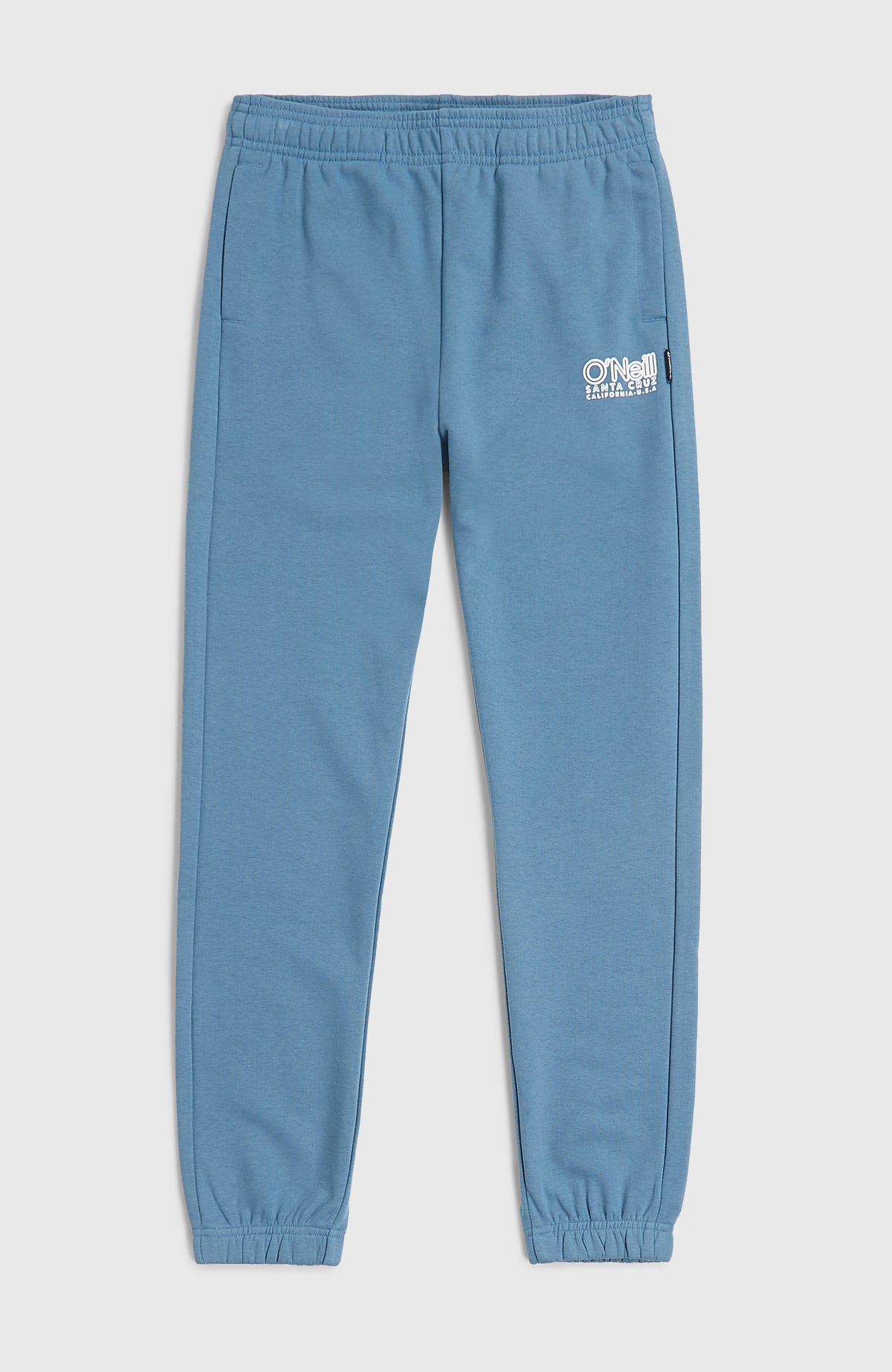 Essentials Jogginghose für Jungen, blau, flach liegend von vorne mit elastischem Bund und Taschen