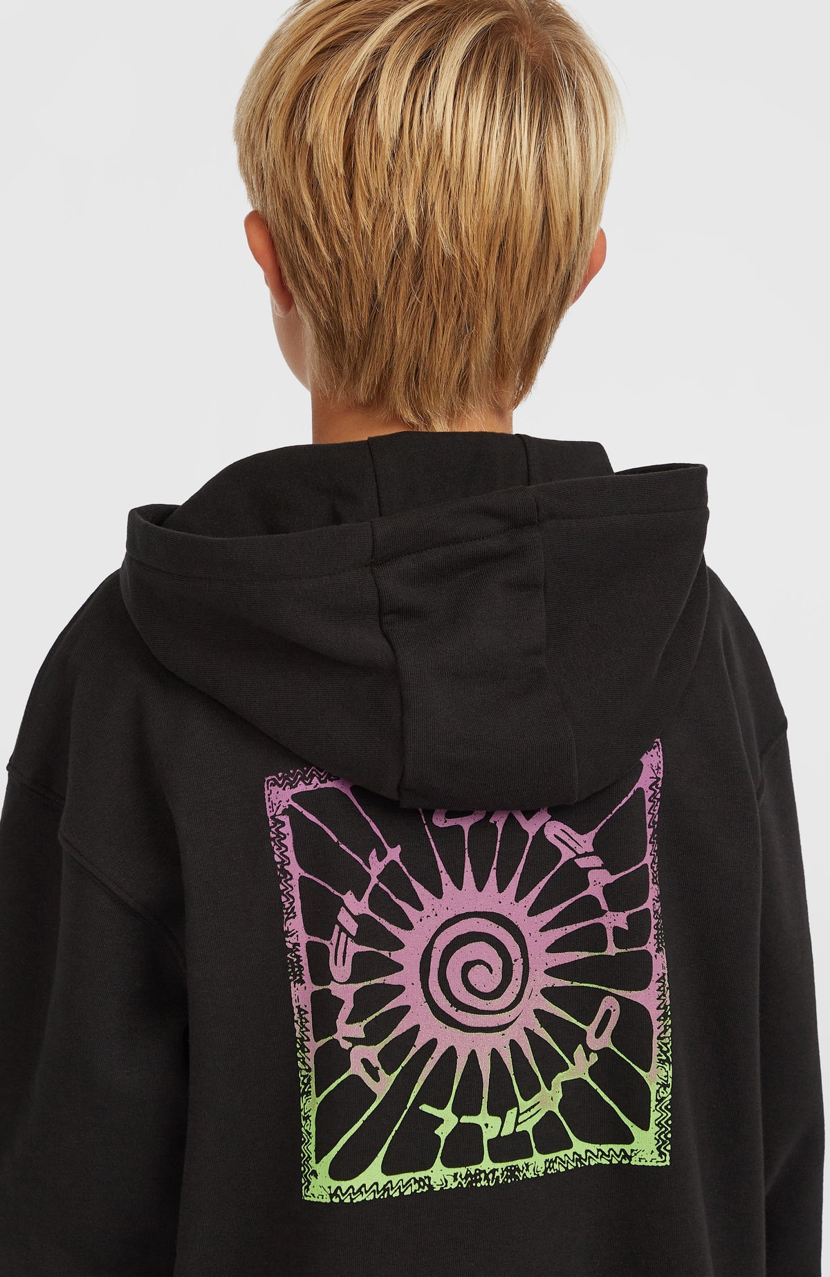 Graphic Kapuzenjacke mit Reißverschluss, schwarz, Nahaufnahme der Rückenpartie mit Grafik-Print in Pink und Grün