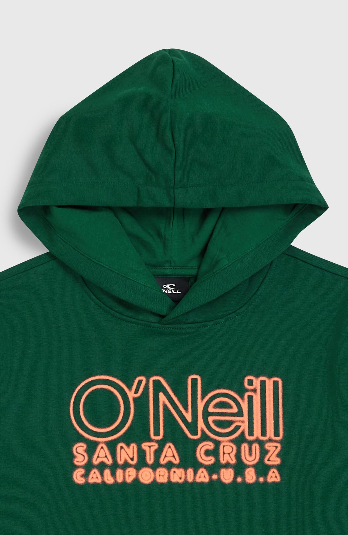 Essentials Hoodie für Jungen, grün mit Logo-Print in Orange, flach liegende Nahaufnahme von Kragen und Kapuze