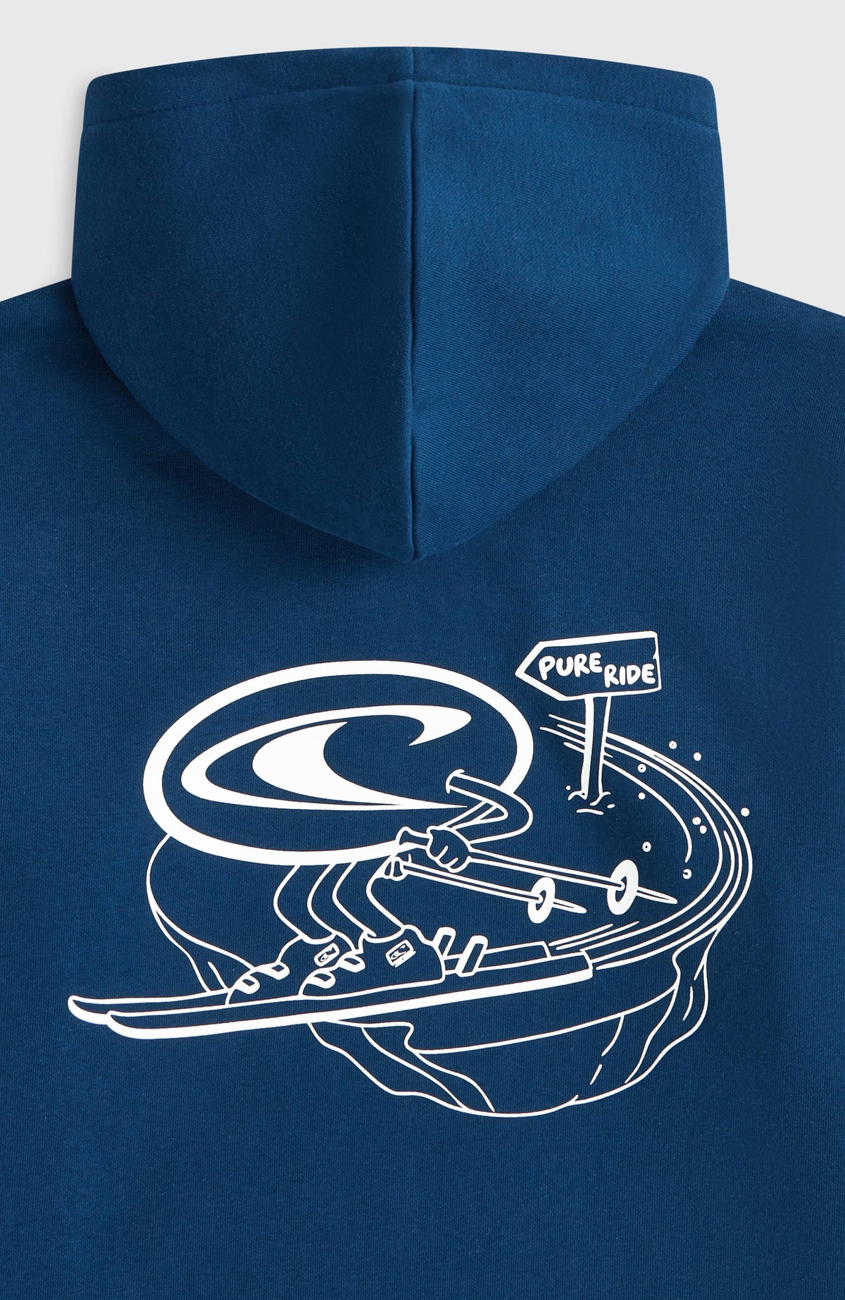 Nahaufnahme des Grafik-Prints in Weiß auf der Rückseite des blauen Back Print Hoodie für Jungen, freigestellt