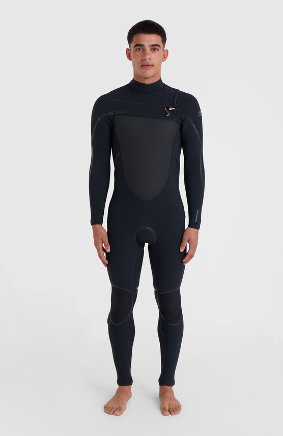 O'Neill Psycho Tech 4/3mm Chest Zip Full Wetsuit für Herren, schwarz, Vorderansicht am Model