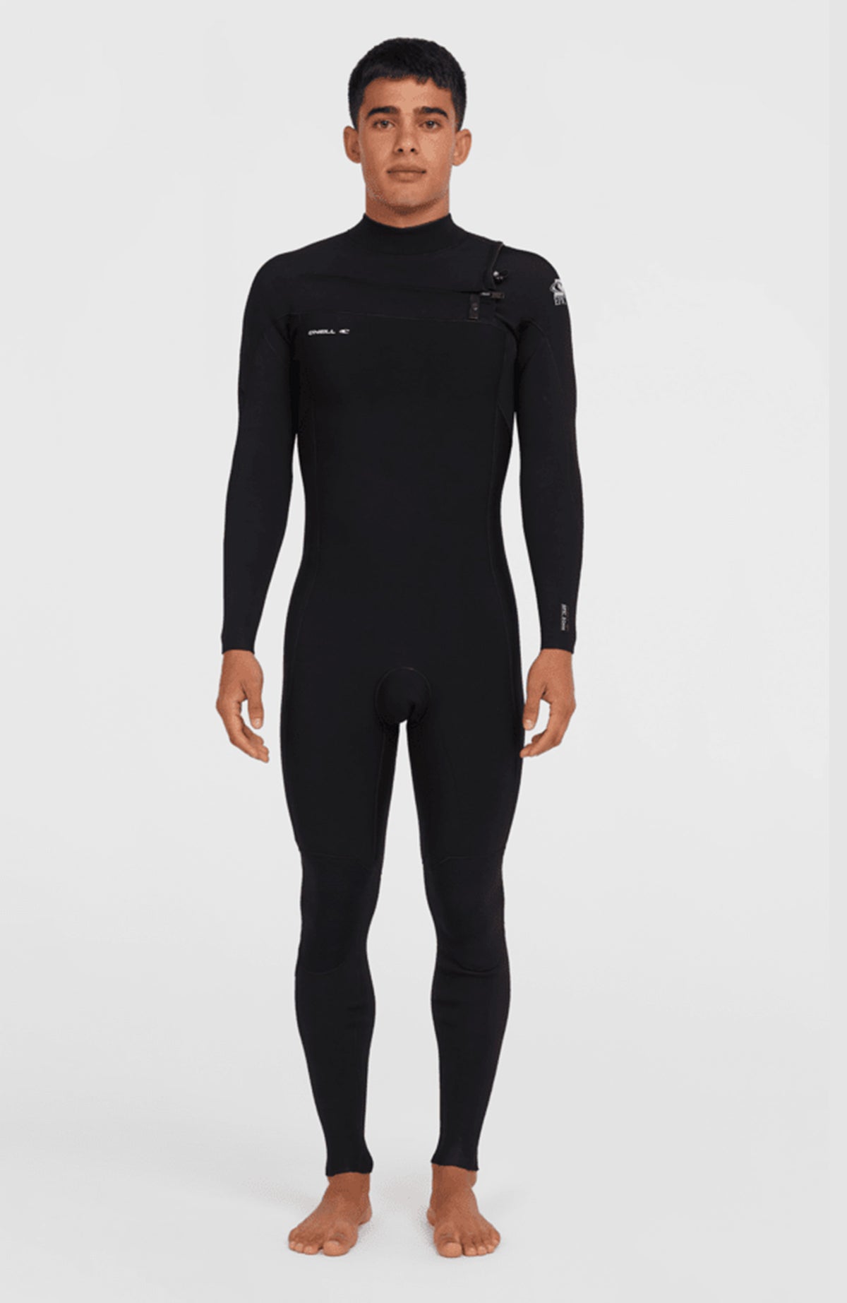 O'Neill Epic 3/2 Chest Zip Full Wetsuit Neoprenanzug für Herren, schwarz, Vorderansicht am Model
