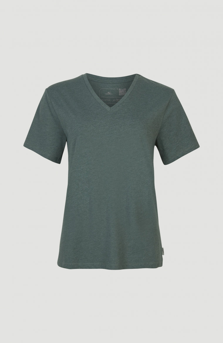 Essentials T-Shirt mit V-Ausschnitt | Balsam Green