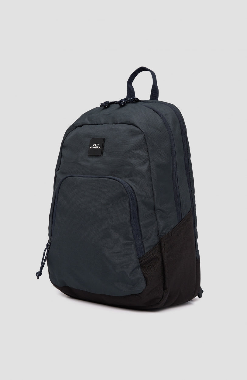 Wedge Rucksack für Herren, blau, freigestellt in Schrägansicht mit seitlicher Einstecktasche