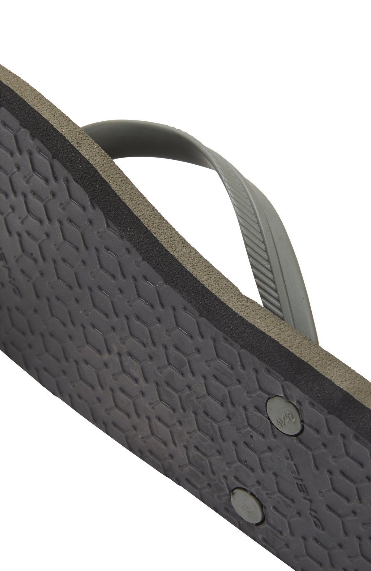 Profile Sandalen mit kleinem Logo, grün, Detailansicht der Unterseite mit strukturiertem Sohlenprofil