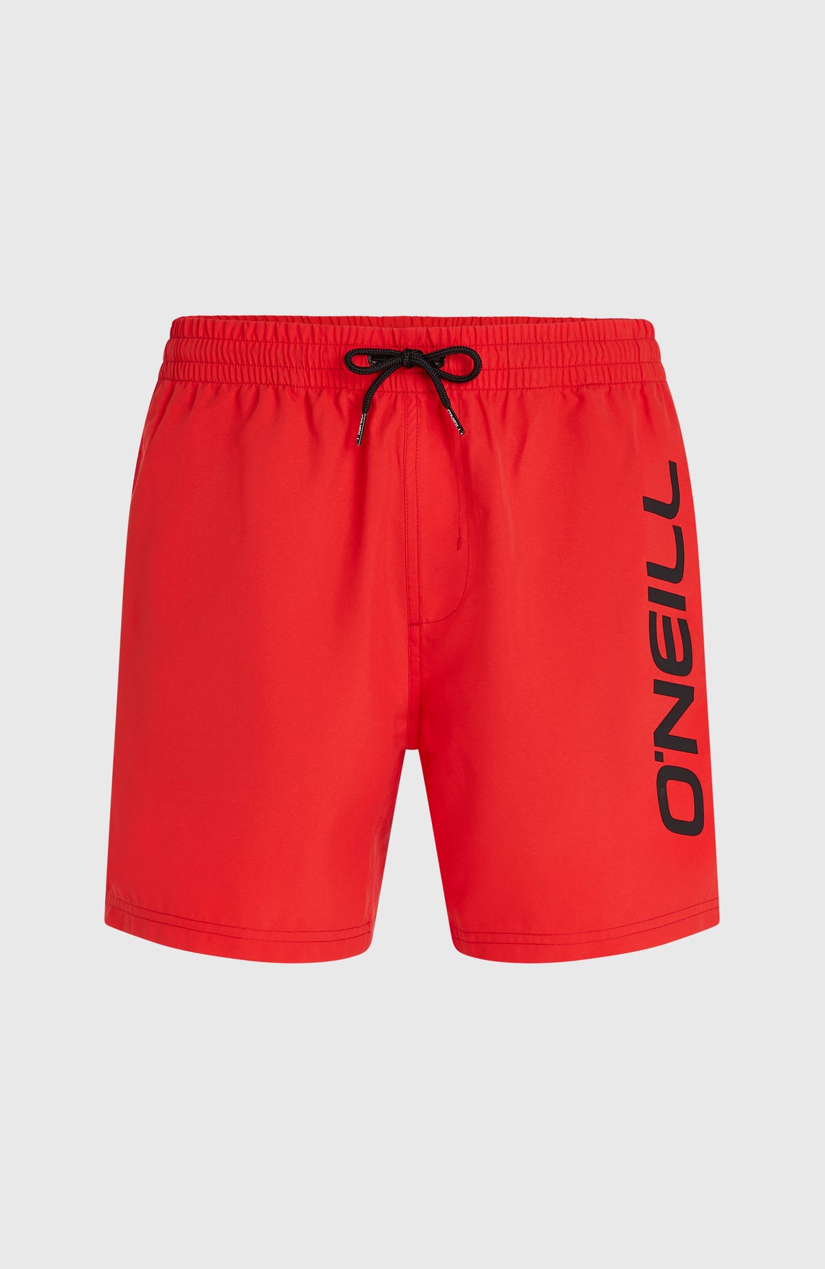 Rote Logo 16" Badehose für Herren mit Logo-Print in Schwarz, flach liegend von vorne mit Kordelzug am Bund