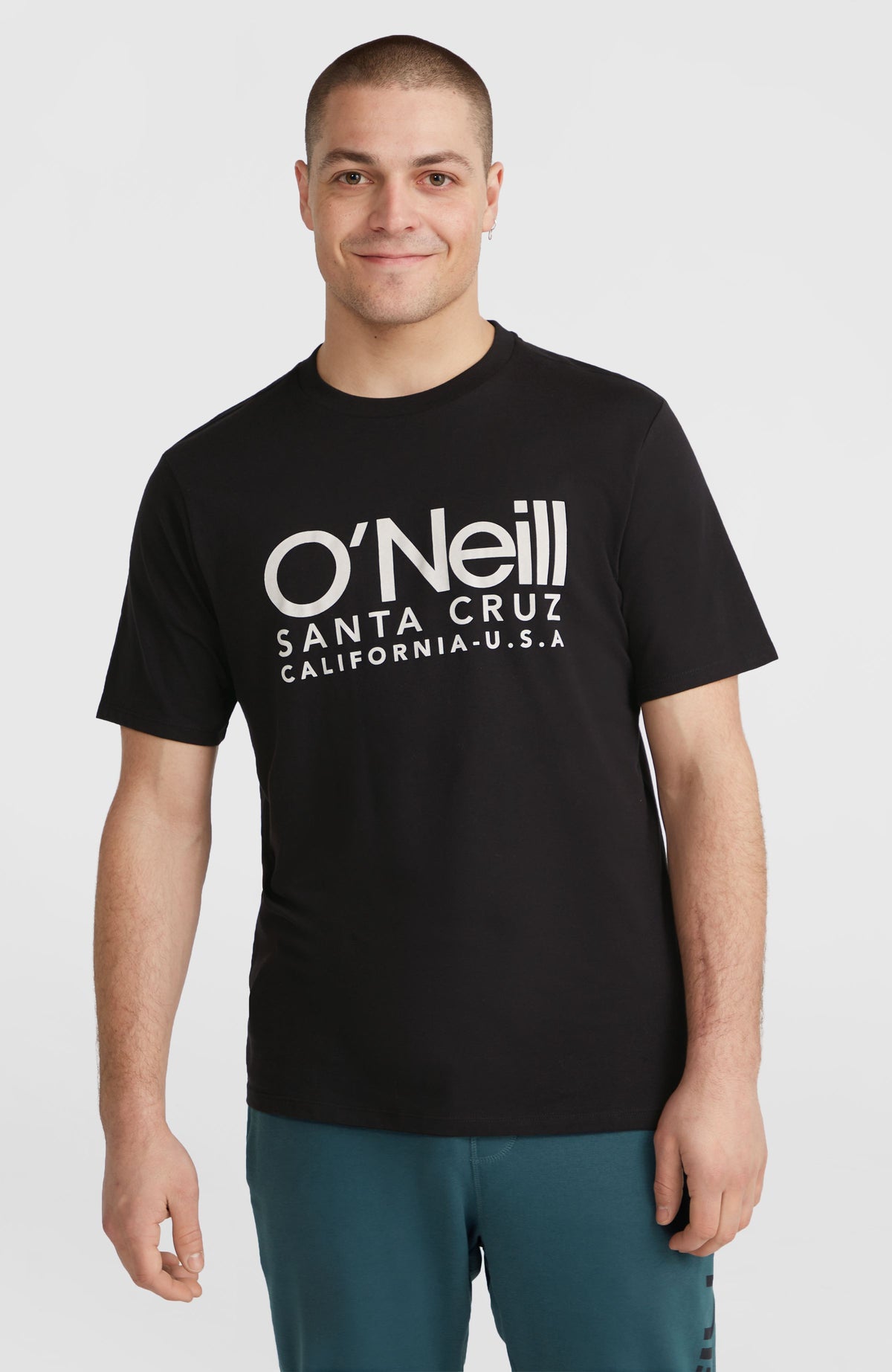 O'Neill Cali Original T-Shirt für Herren, schwarz mit Logo-Print in Weiß, Vorderansicht am Model