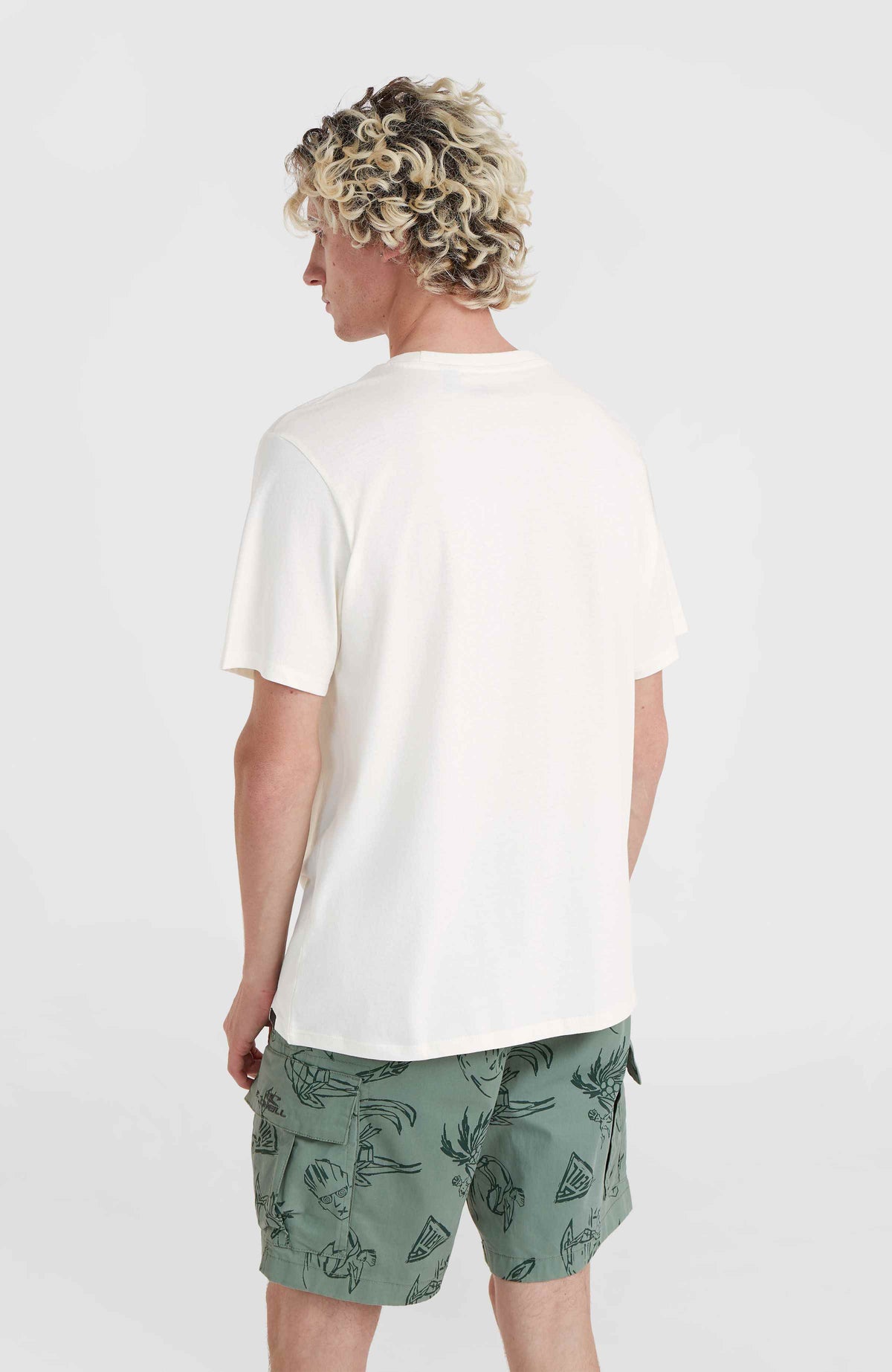 Logo T-Shirt für Herren, weiß, Rückansicht, am Model