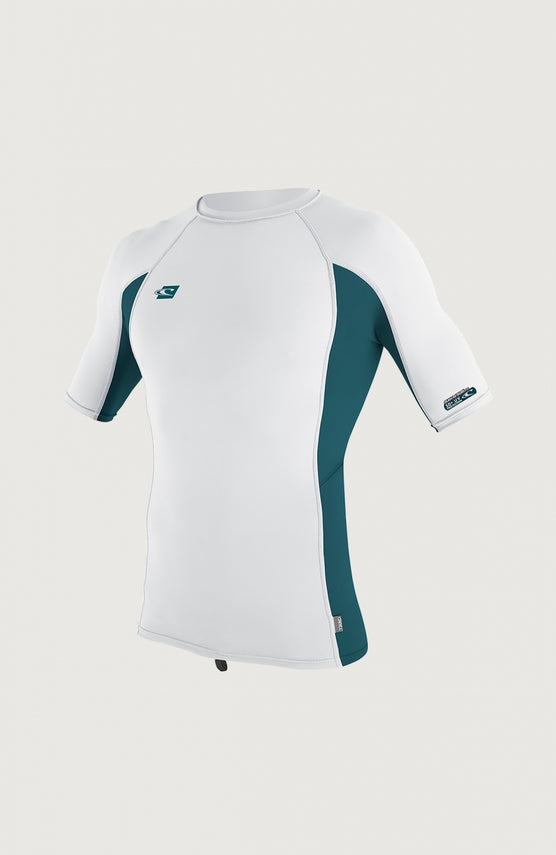 O'Neill Premium Skins Short Sleeve Rash Guard für Herren, weiß, freigestellt von vorne mit Raglanärmeln