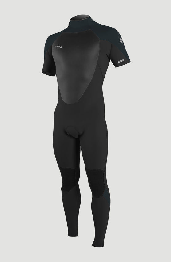 O'Neill Epic 3/2mm Back Zip Shortsleeve Full Wetsuit Men für Herren, schwarz, freigestellt von schräg vorne