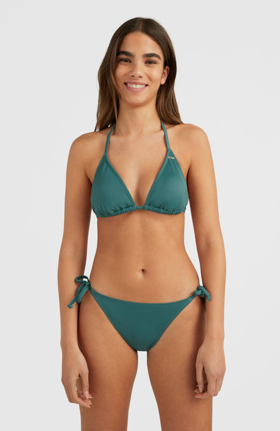 O'Neill Capri Bondey Essential Bikini-Set für Damen, blau, getragen am Model, Vorderansicht